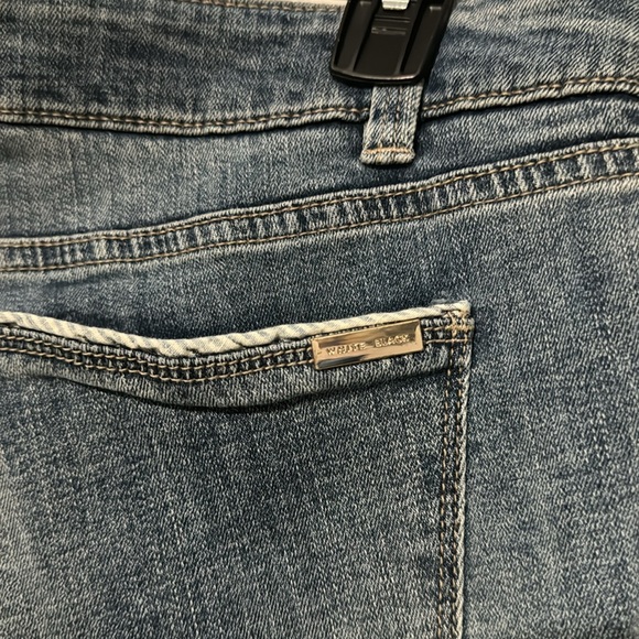 White House Black Market Womens Size 16 The Straight Distressed Denim Blue Jeans - Picture 5 of 10